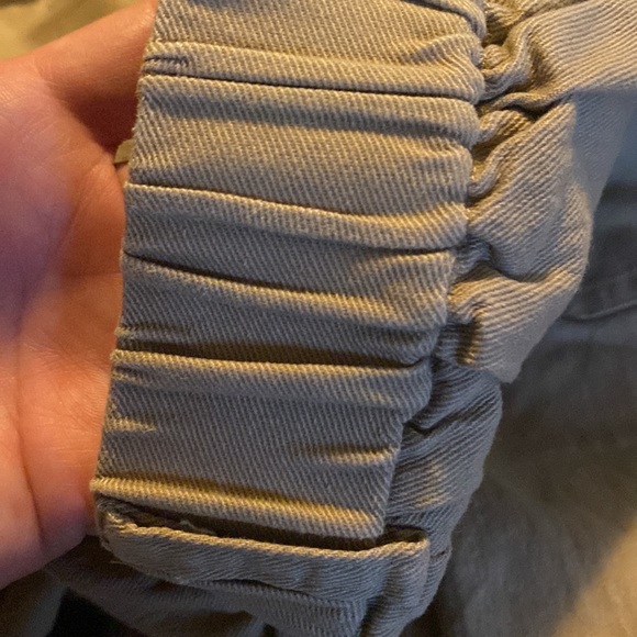 Khaki cargo style pants elastic ankles size medium EUC - Picture 10 of 16